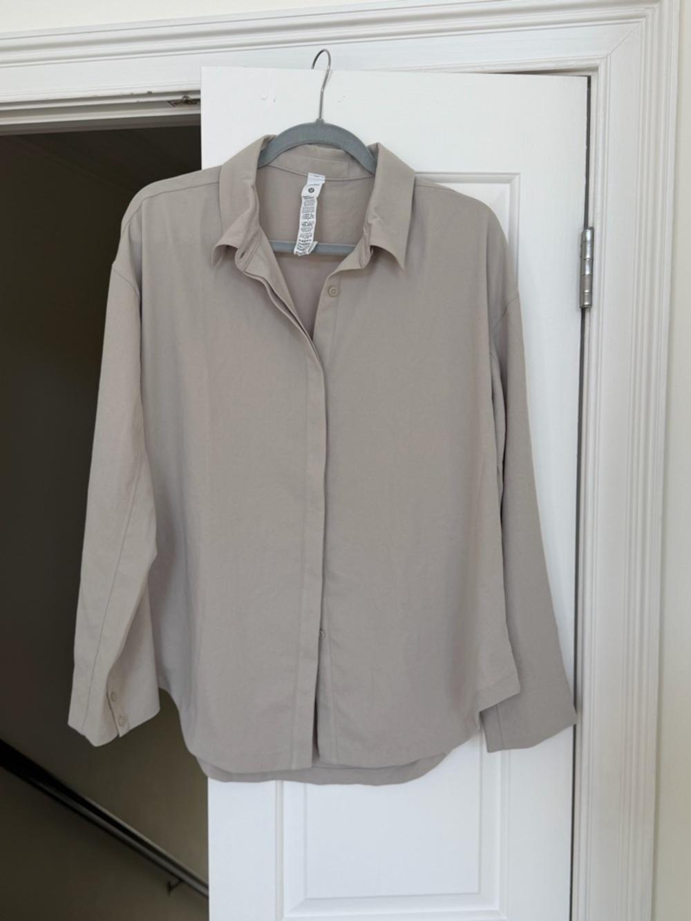 Lululemon Long Button-Front Shirt Size 8